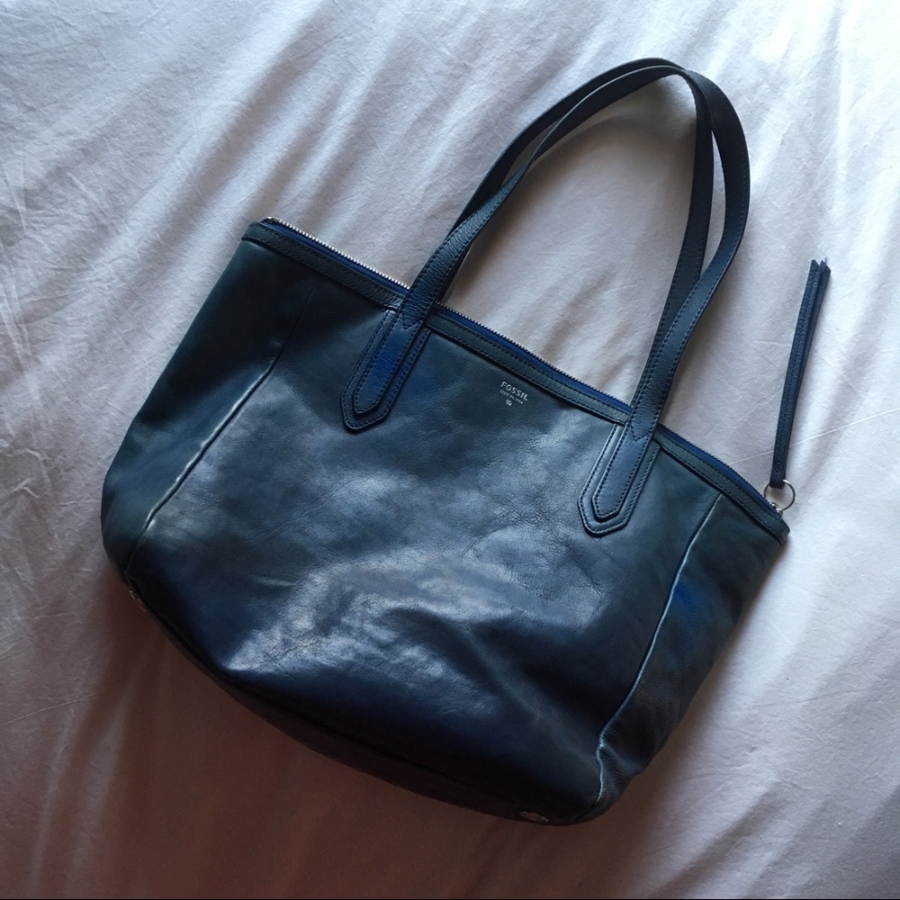 Fossil Sydney Tote (Well Loved)